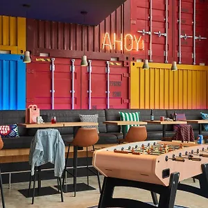 Hotel Moxy