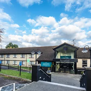 https://hallmark-gloucester.cardiffhotelswales.com